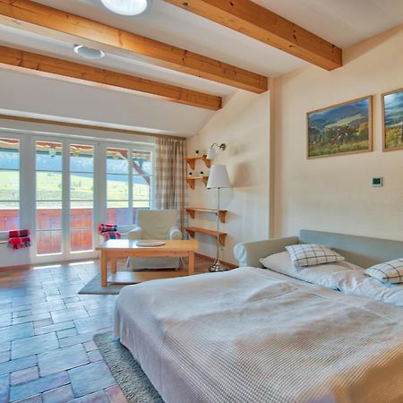 Apartmany Nad Stajemi - Jitravsky Dvorec Ринольтице Экстерьер фото
